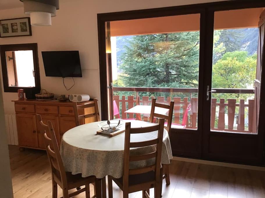 Avec Terrasse Et Garage Ferme