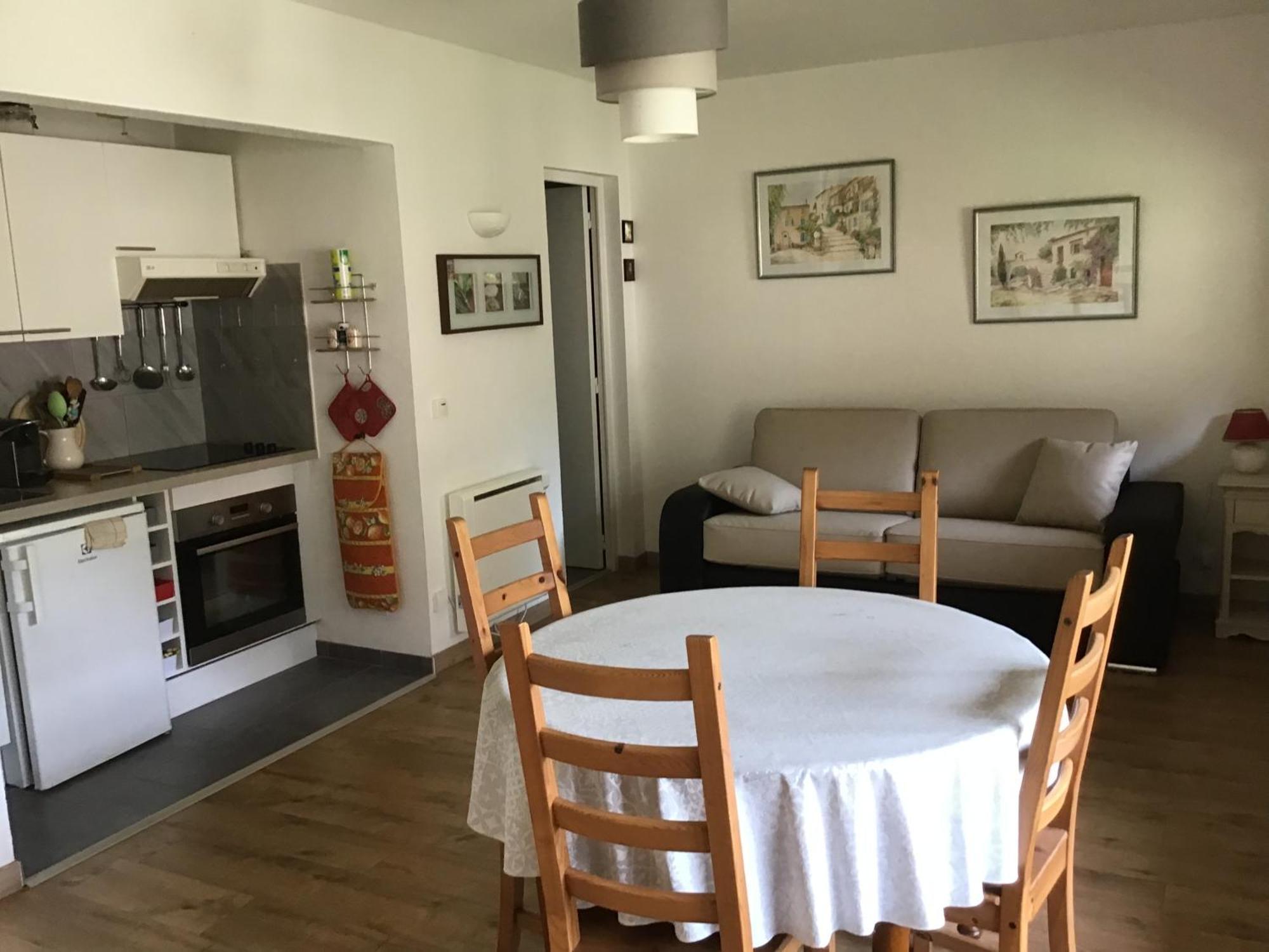 Avec Terrasse Et Garage Ferme *